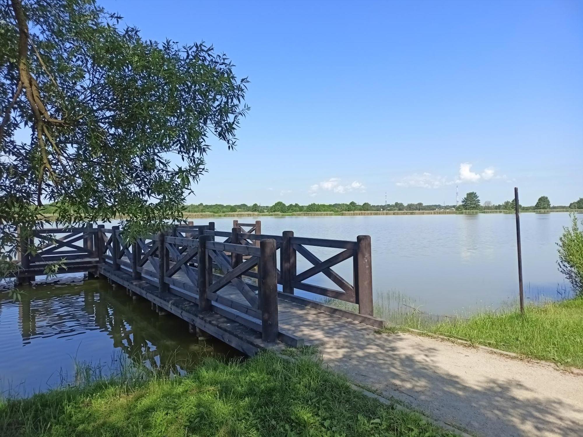 Pokoje Hotelowe Nad Zalewem 谢德尔采 外观 照片