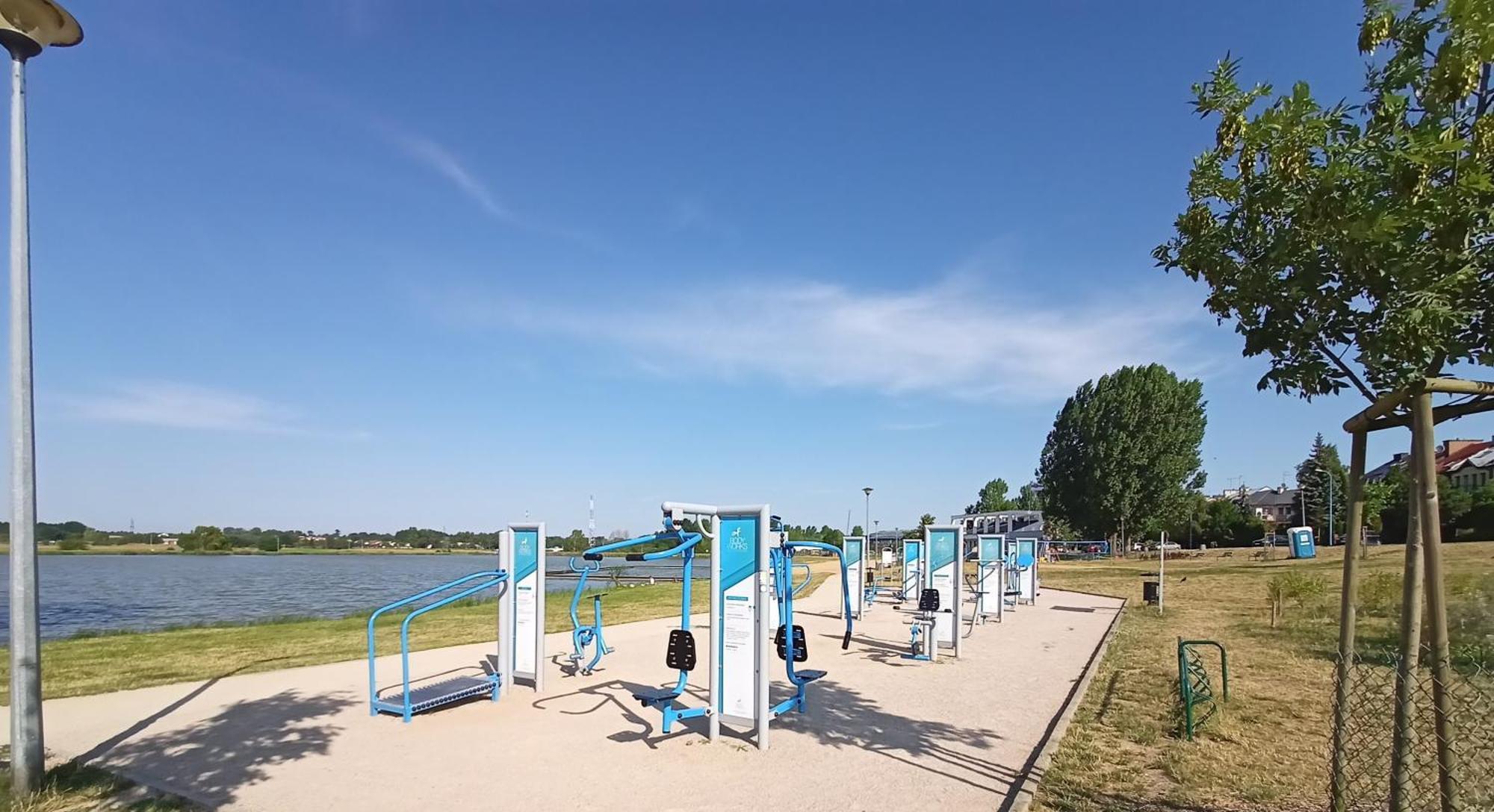 Pokoje Hotelowe Nad Zalewem 谢德尔采 外观 照片